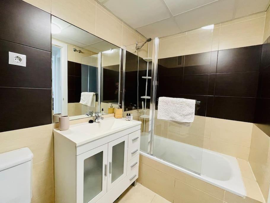 Magnifique Duplex Avec Terrasse Proche De La Plage Malaga Luaran gambar
